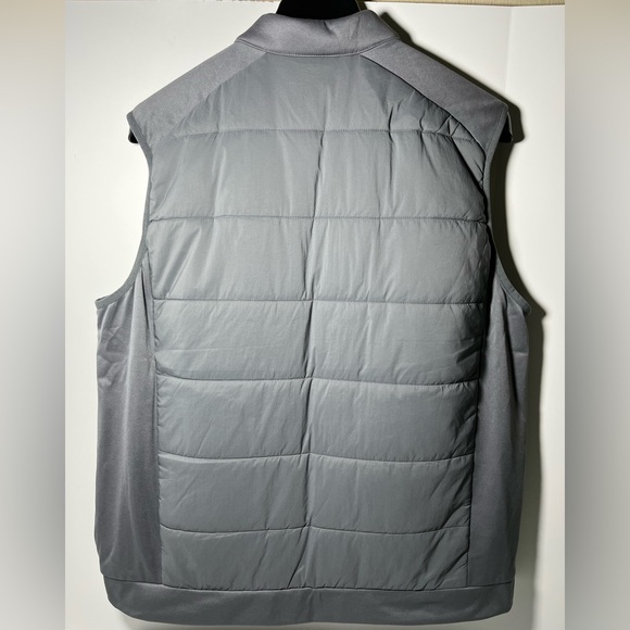 Original Penguin Water-Repellent Quilted Poly Filled Super Light Packable Vest - Picture 5 of 16